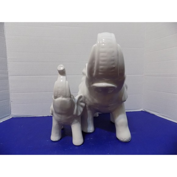 NEW Good Luck Elephant & Baby Figurine Statue - Picture 2 of 5